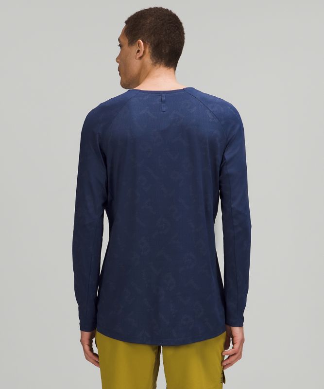 Textured Training Long Sleeve Shirt