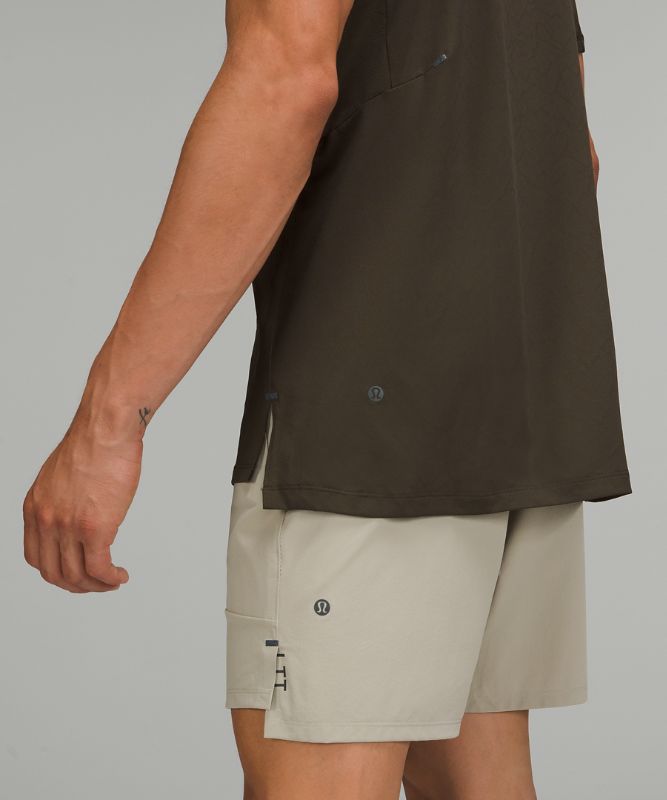 Textured Train Short Sleeve