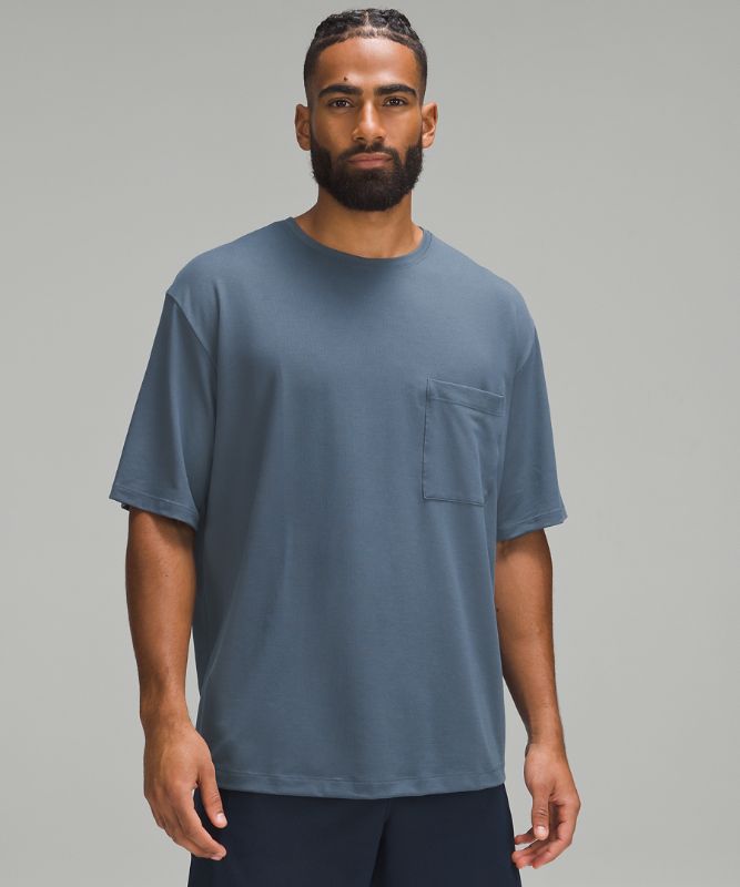 Super-Oversized-Fit Outdoor Short Sleeve Shirt