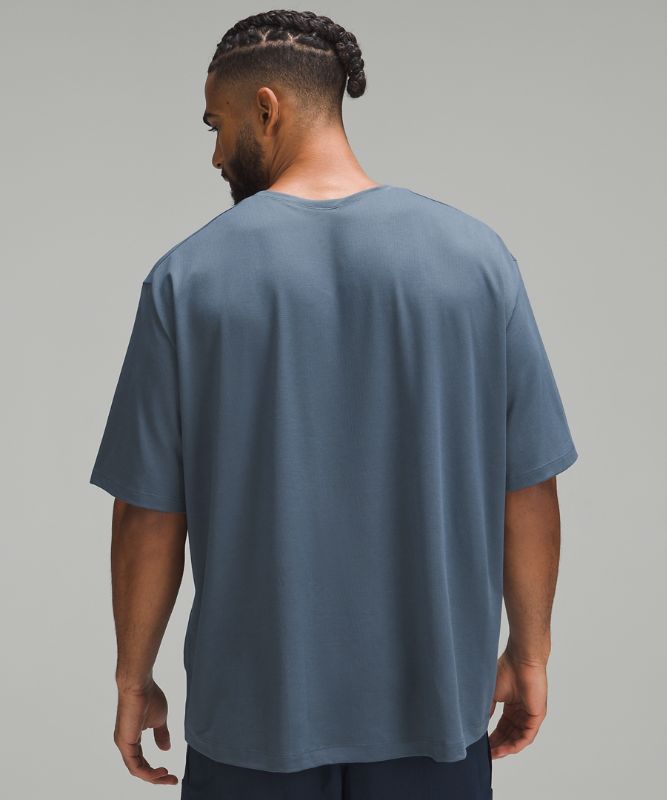 Super-Oversized-Fit Outdoor Short Sleeve Shirt