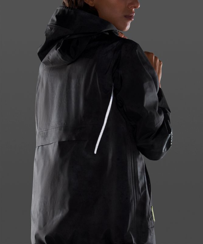 Toja Shell Jacket  *lululemon lab