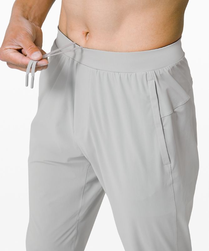 Surge Jogger Shorter