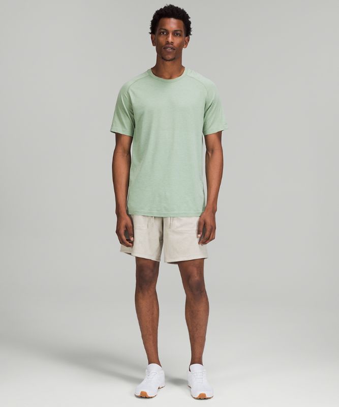 Relaxed Fit Train Short 8"