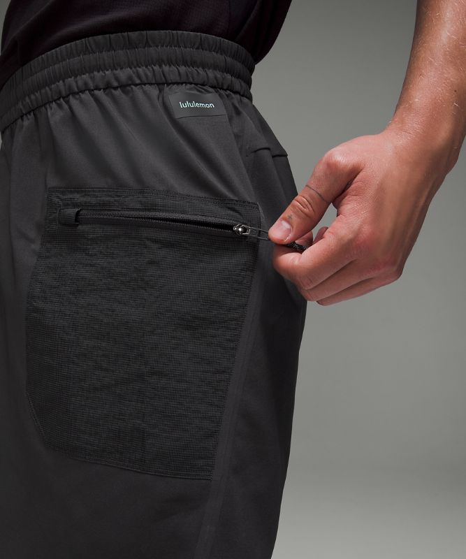 Water-Repellent Hiking Short 8"