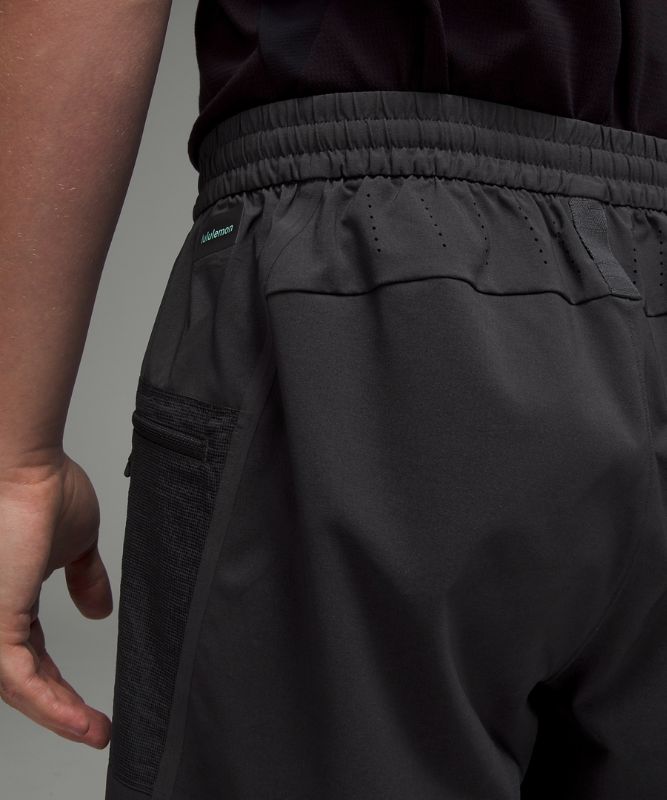 Water-Repellent Hiking Short 8"