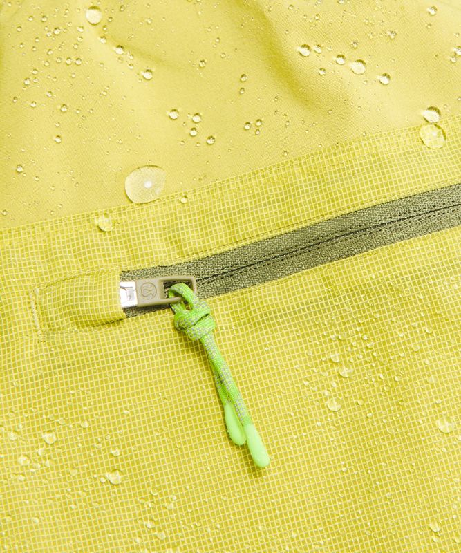 Water-Repellent Hiking Short 8"