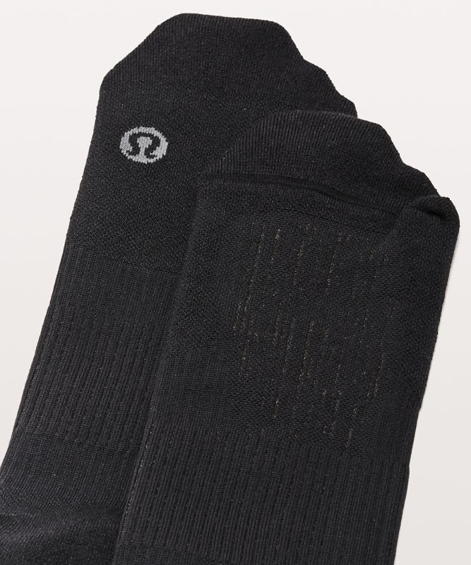 Train to Conquer Crew Sock*Svr