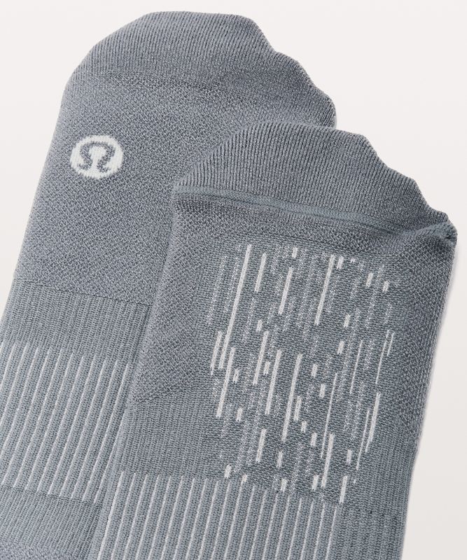 Train to Conquer Crew Sock*Svr