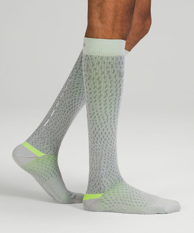 MicroPillowï™ Compression Run Sock