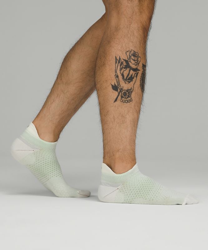 MacroPillow™ Tab Run Sock