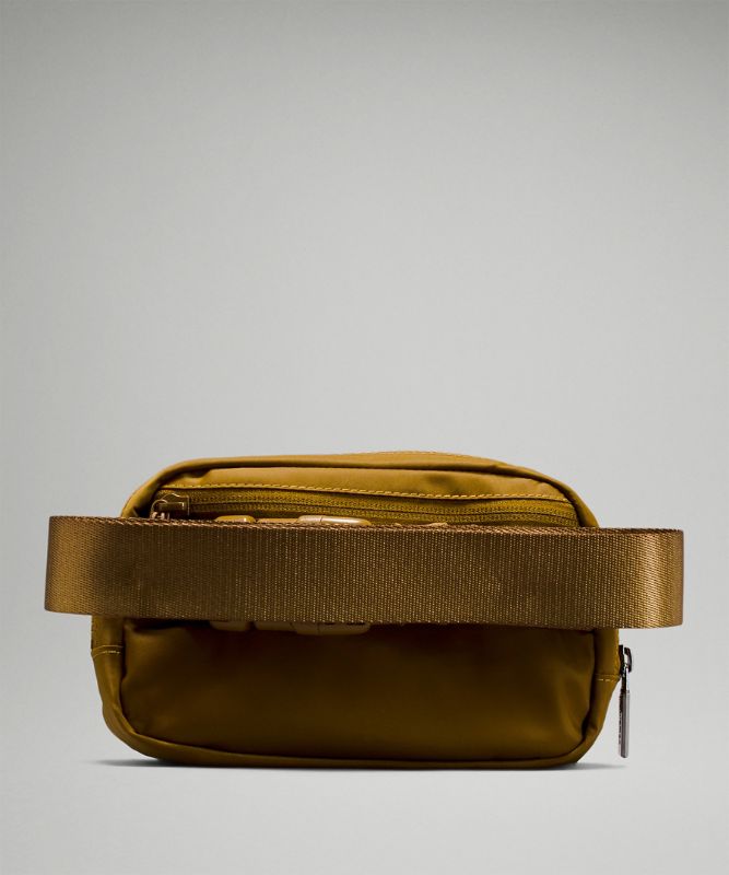 Everywhere Belt Bag