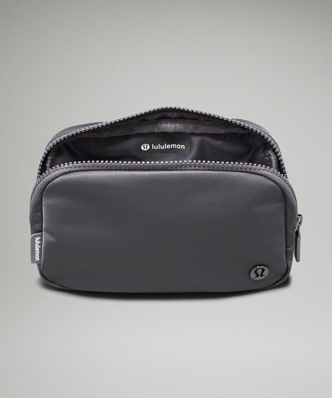 Everywhere Belt Bag 1L