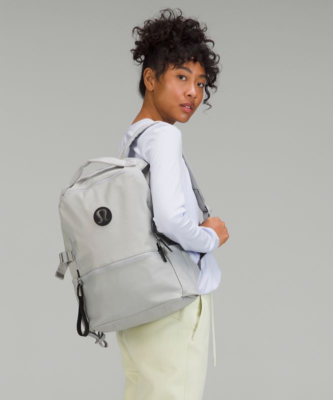 Lululemon new crew store backpack 22l