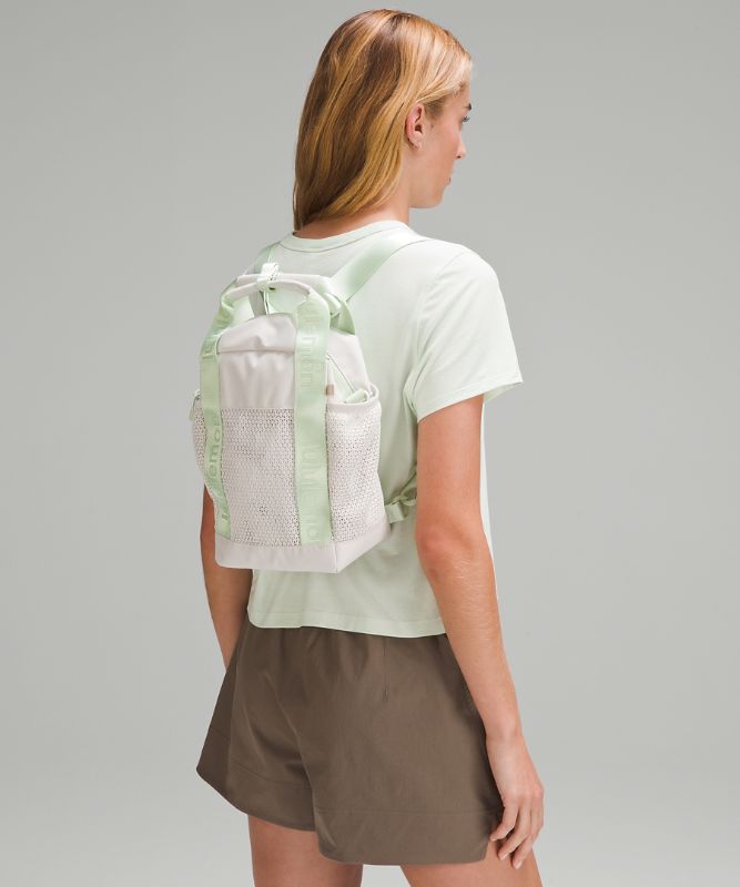 Mesh Mini Backpack 7.5L