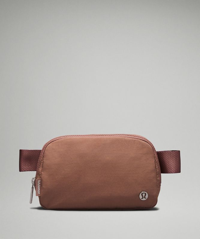 Everywhere Belt Bag 1L