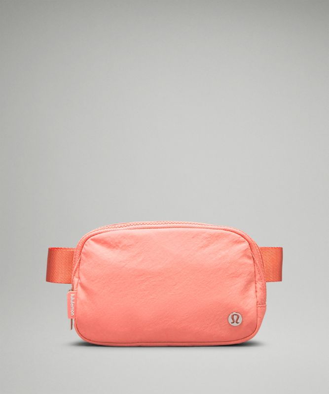 Everywhere Belt Bag 1L