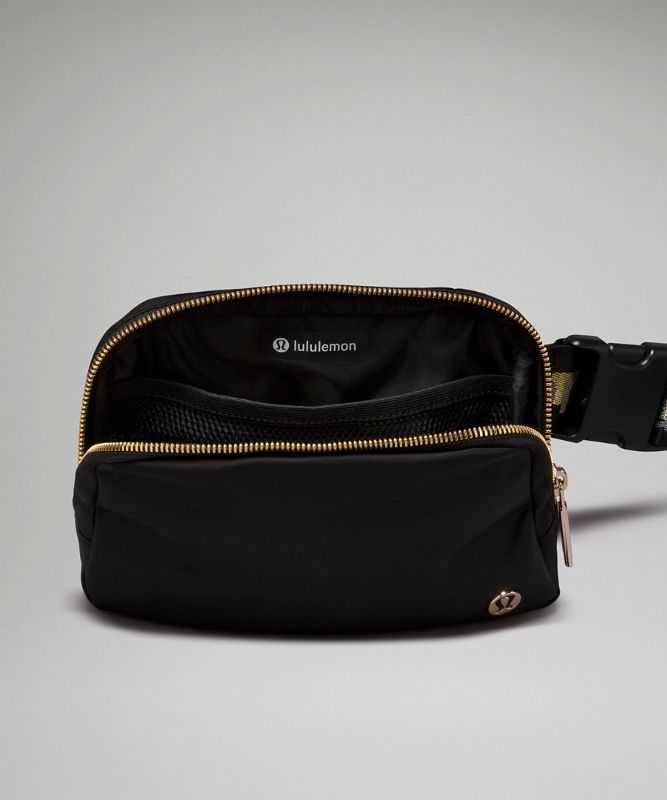 Everywhere Belt Bag 1L