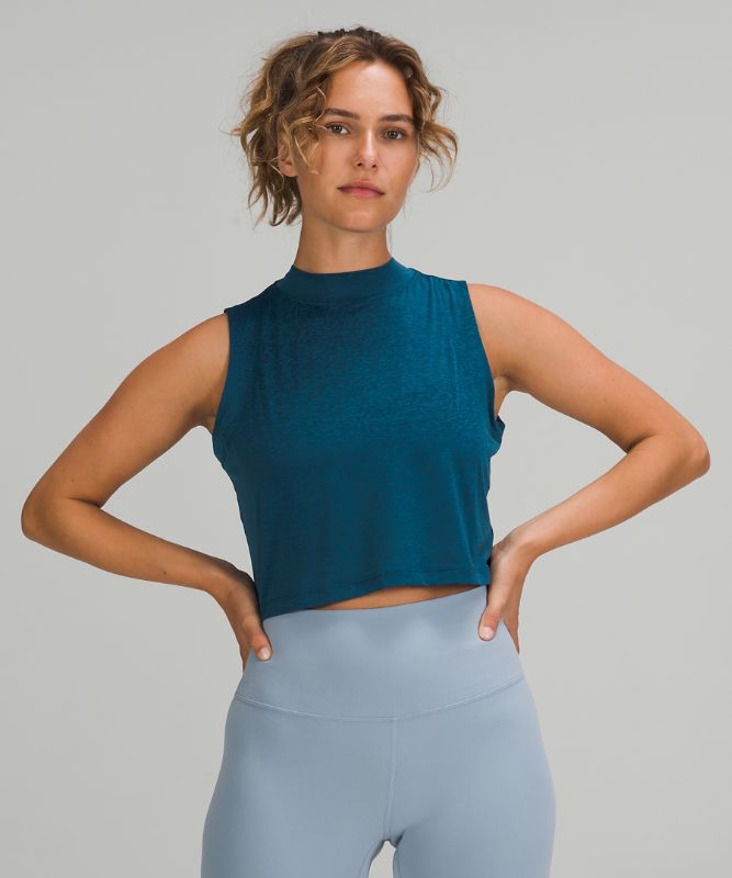 Flow Y 2-in-1 Cropped Tank