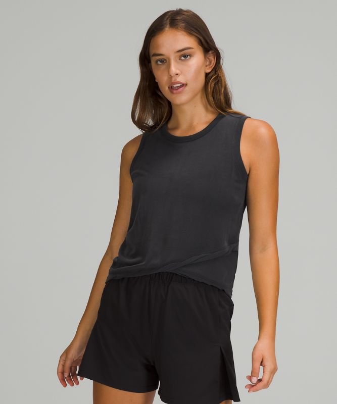 Do the Twist Cropped Tank