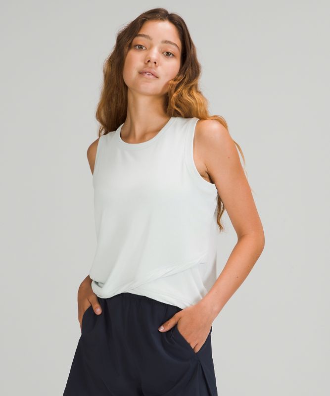 Do the Twist Cropped Tank