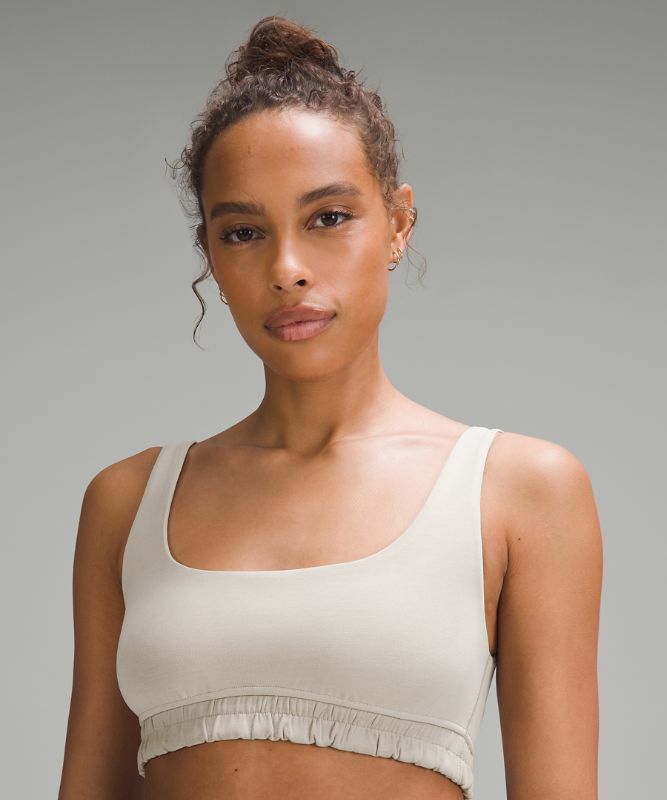 Softstreme Scoop-Neck Bra *B/C Cup