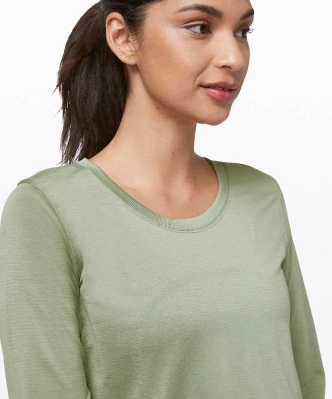 Swiftly Relaxed Long Sleeve