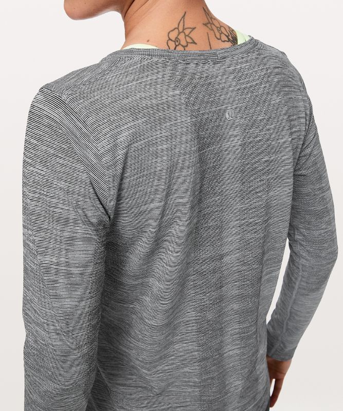 Swiftly Breeze Long Sleeve