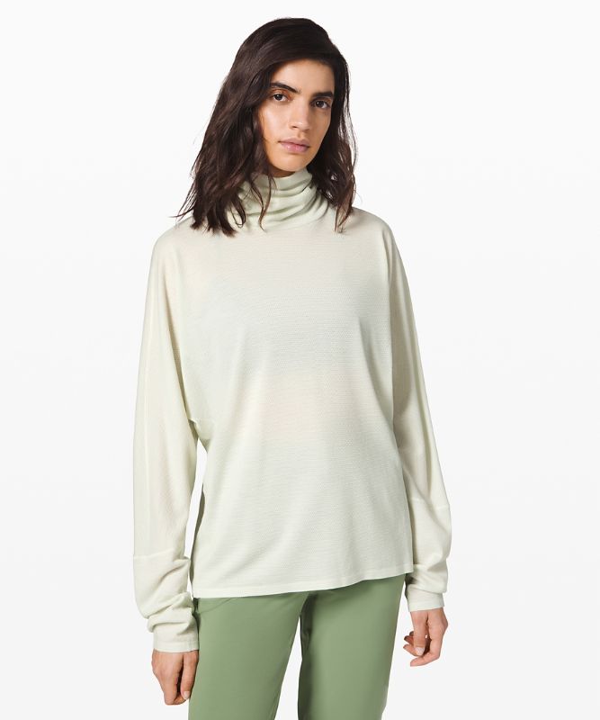 Moraine Turtleneck