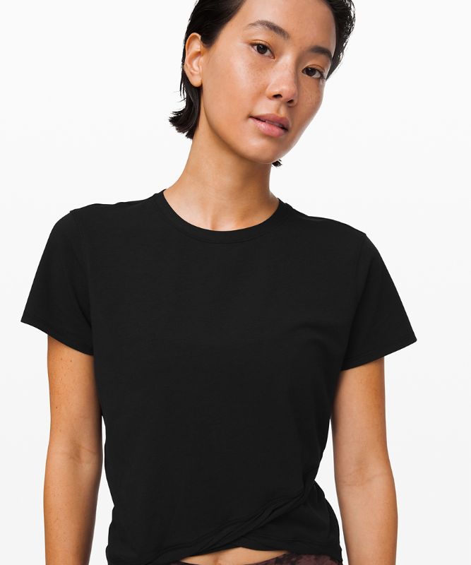 Do the Twist Crop Tee