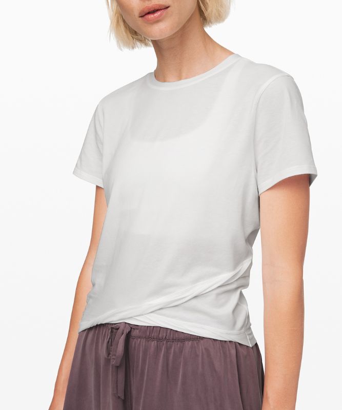 Do the Twist Crop Tee