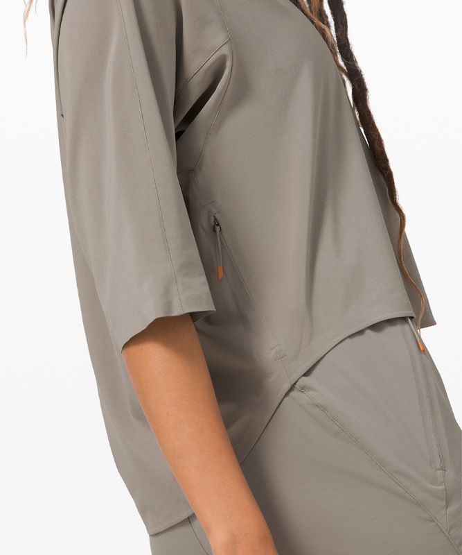 Sarala Shirt   *lululemon lab