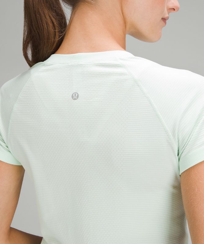 Swiftly Tech Short-Sleeve Shirt 2.0 *Race Length 