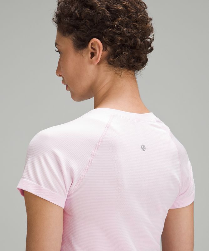 Swiftly Tech Short-Sleeve Shirt 2.0 *Race Length, Meadowsweet  Pink/Meadowsweet Pink