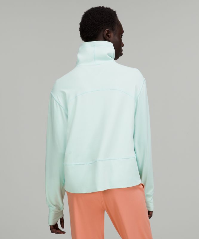 Ready to Rulu Pullover
