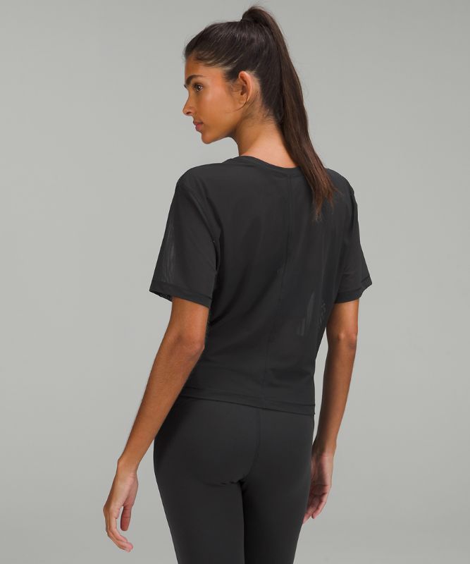 Lightweight Mesh Reversible Yoga T-Shirt