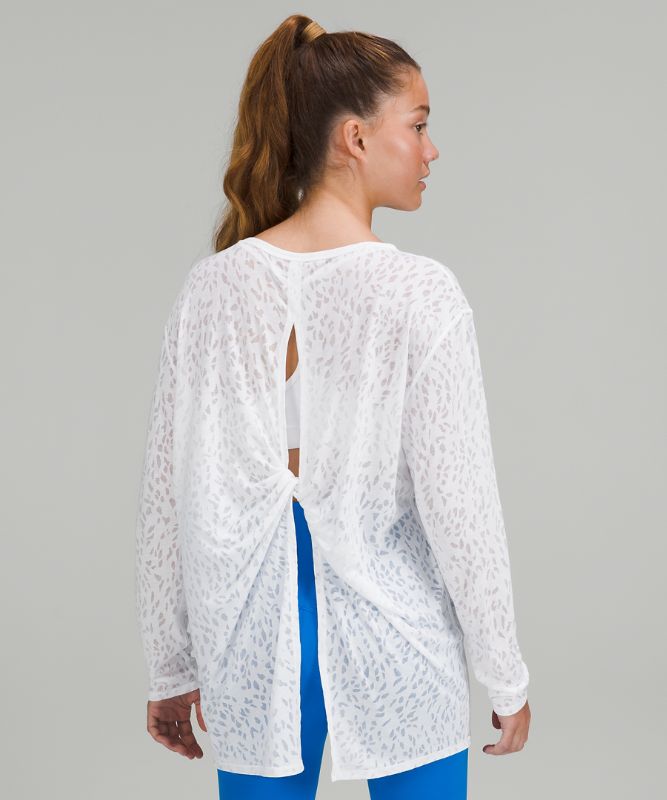 Lightweight Open Back Yoga Long-Sleeve Shirt