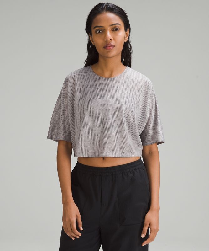 lululemon lab Women's Grid Mesh Short-Sleeve Shirt *Graphic