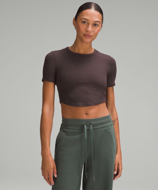 Hold Tight Cropped T-Shirt