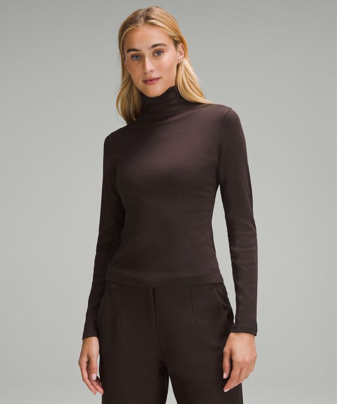 Ribbed Wool-Blend Turtleneck