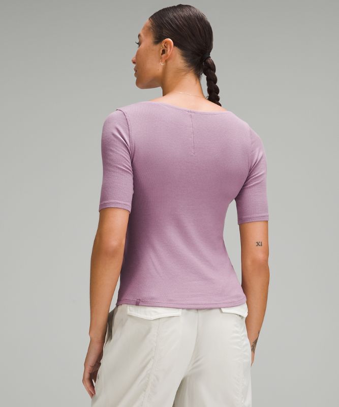 Hold Tight Scoop-Neck Short-Sleeve Shirt