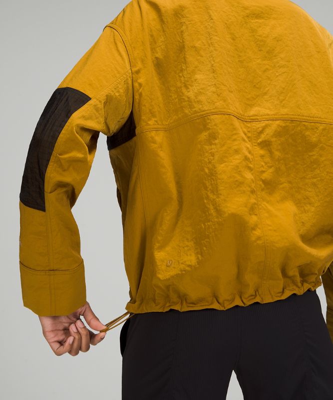 Water-Repellent Mesh Jacket