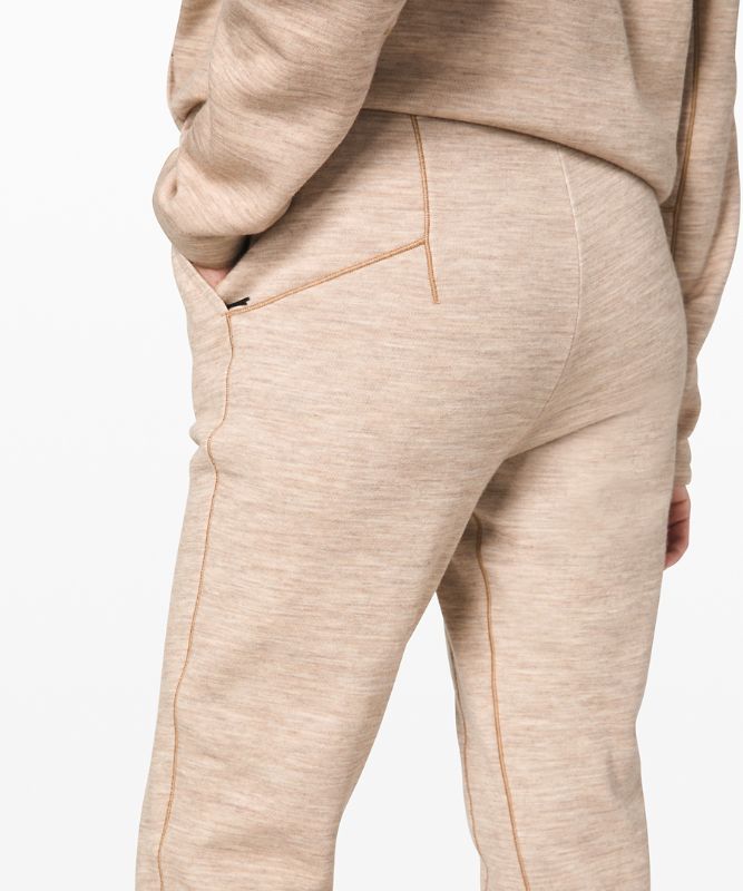 Esker Jogger *lululemon lab