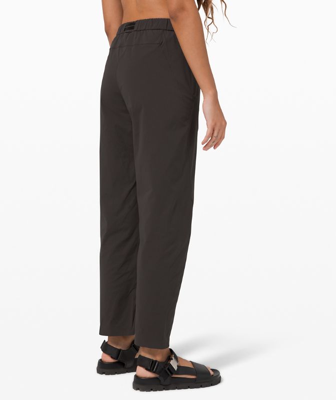 Sarala Pant *lululemon lab