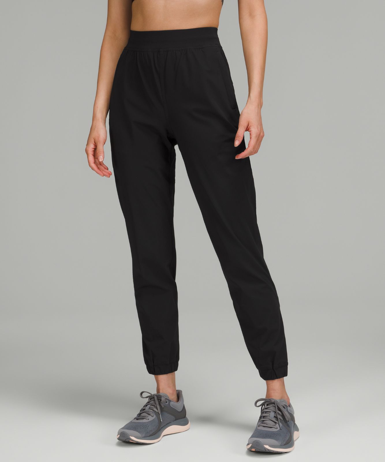 Adapted State Jogger *Asia Fit | Black | luludrops