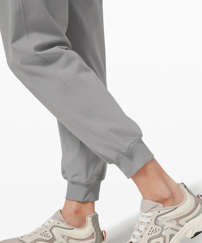 Stretch High-Rise Jogger