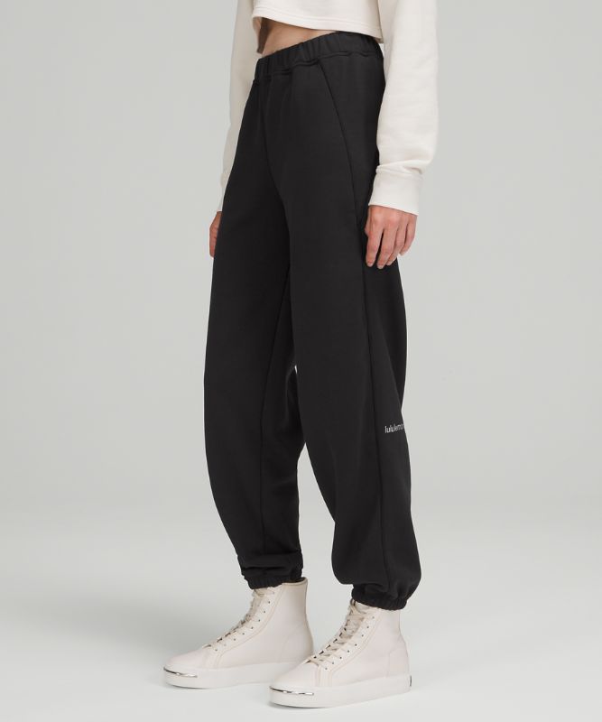 Loose Super High-Rise Sweatpant