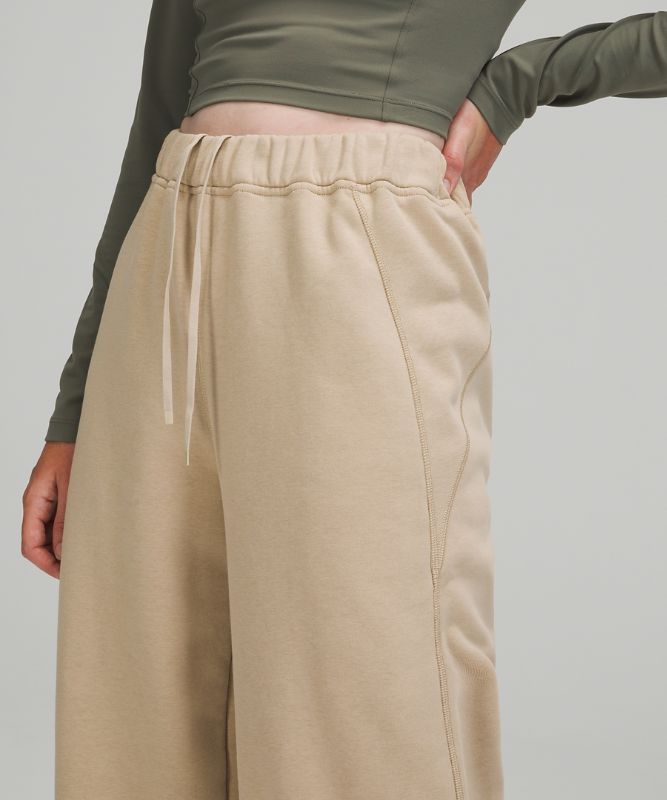 Loose Super High-Rise Sweatpant