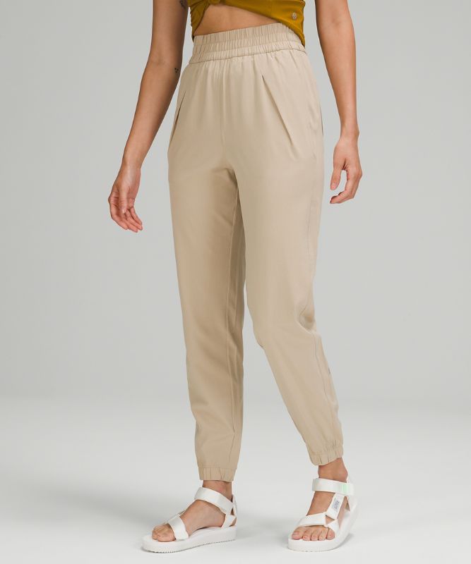 Ease Back In High-Rise Pant