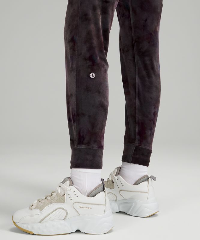 Ready to Crush High-Rise Velour Jogger