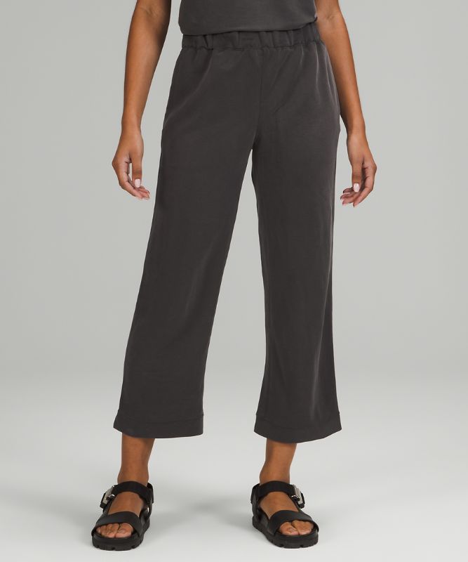 Lightweight Wide Leg Pant